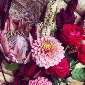 Romantic Vintage Flowers — Florist in Birtinya, QLD